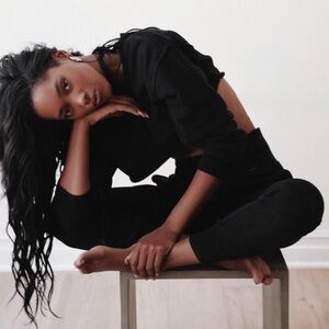 La Voute The Hourglass Loungers XS-P / shadow color